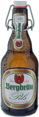 Das Bier Bergbräu Pils wird hier als Produktbild gezeigt.