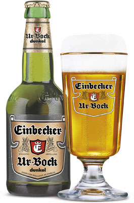Das Bier Einbecker Ur-Bock Dunkel wird hier als Produktbild gezeigt.