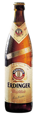 Das Bier Erdinger Weißbier wird hier als Produktbild gezeigt.