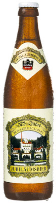 Das Bier Hacklberg Jubiläumsbier wird hier als Produktbild gezeigt.