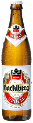 Das Bier Hacklberg Urhell wird hier als Produktbild gezeigt.