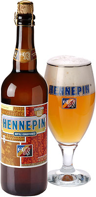 Das Bier Hennepin wird hier als Produktbild gezeigt.