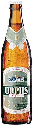Das Bier Karlsberg Urpils Light wird hier als Produktbild gezeigt.