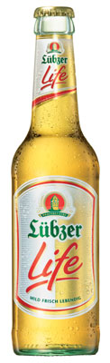 Das Bier Lübzer Life wird hier als Produktbild gezeigt.