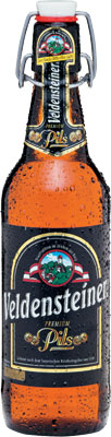 Das Bier Veldensteiner Premium Pils wird hier als Produktbild gezeigt.