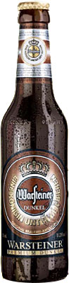 Das Bier Warsteiner Premium Dunkel wird hier als Produktbild gezeigt.