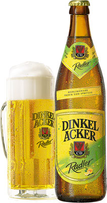 Das Bier Dinkelacker Radler wird hier als Produktbild gezeigt.