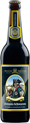 Das Bier Fritzens Schwarzes wird hier als Produktbild gezeigt.