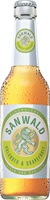 Das Bier Sanwald Holunder & Grapefruit wird hier als Produktbild gezeigt.