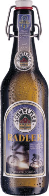 Das Bier Schwelmer Radler wird hier als Produktbild gezeigt.